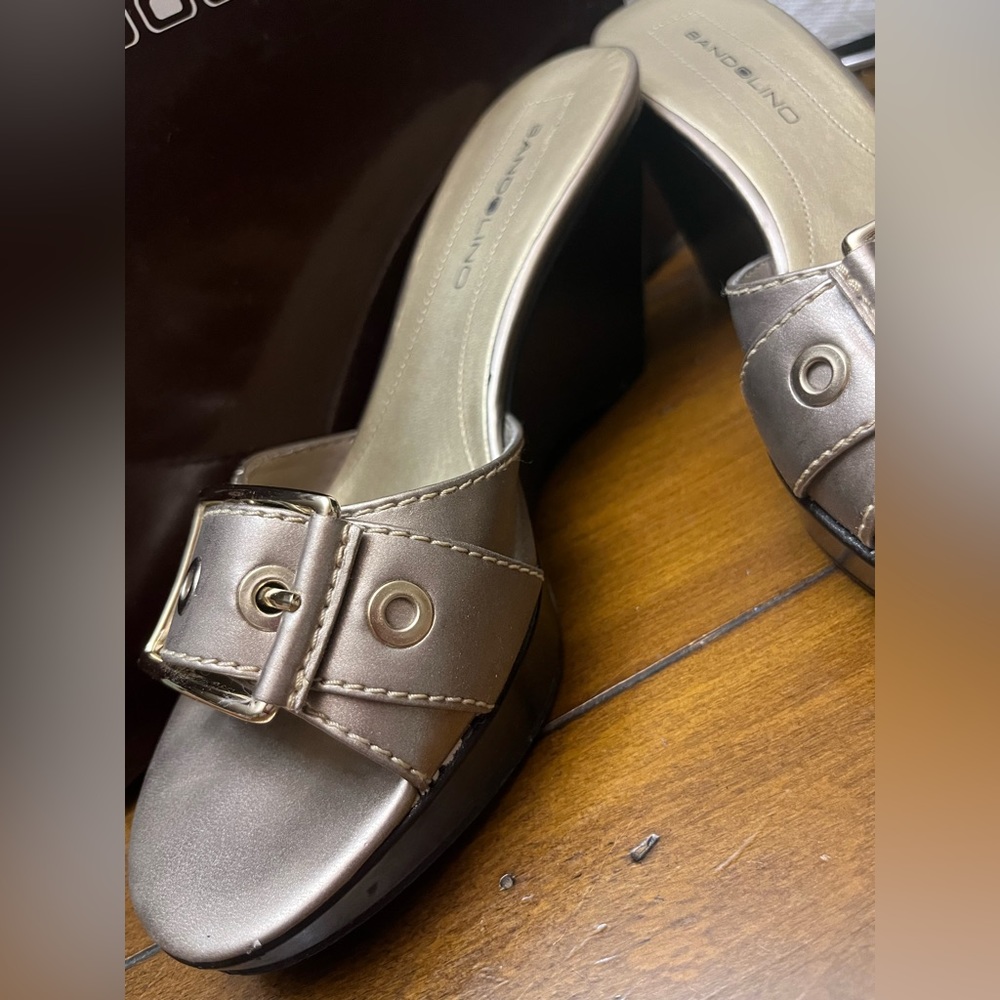 Brand: Bandolino, Size: 7, Color: Gold